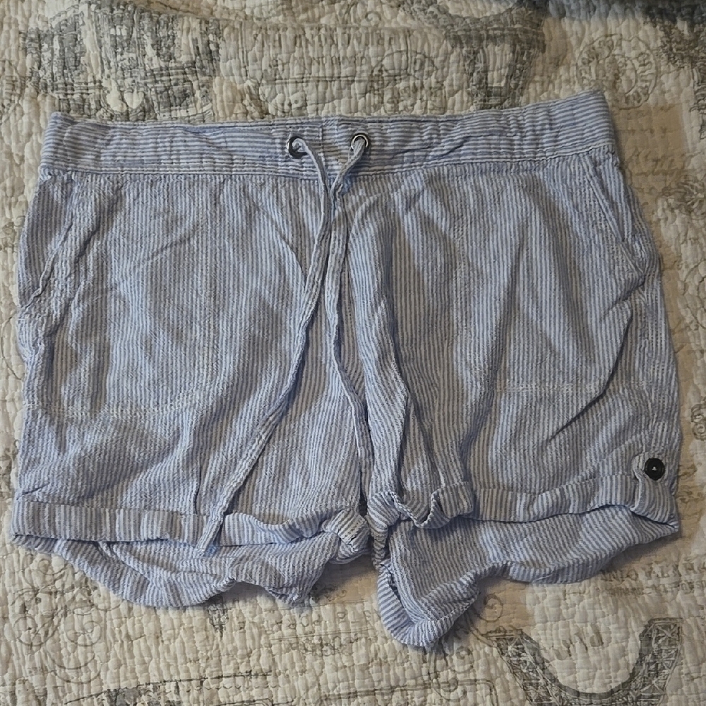 Comfy Tie Shorts With Pockets